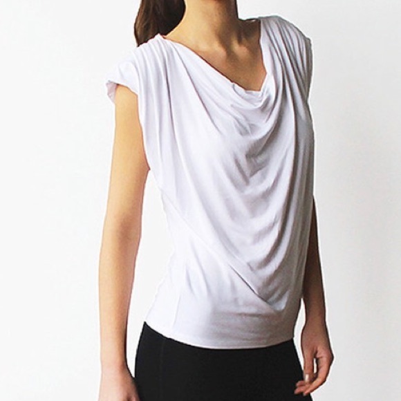 Tops - Encircled Evolve top